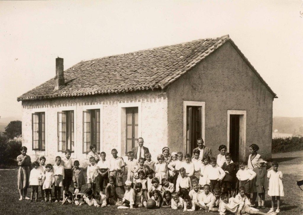 La colonia de la Institución Libre de Enseñanza en San Vicente de la Barquera en agosto de 1930.